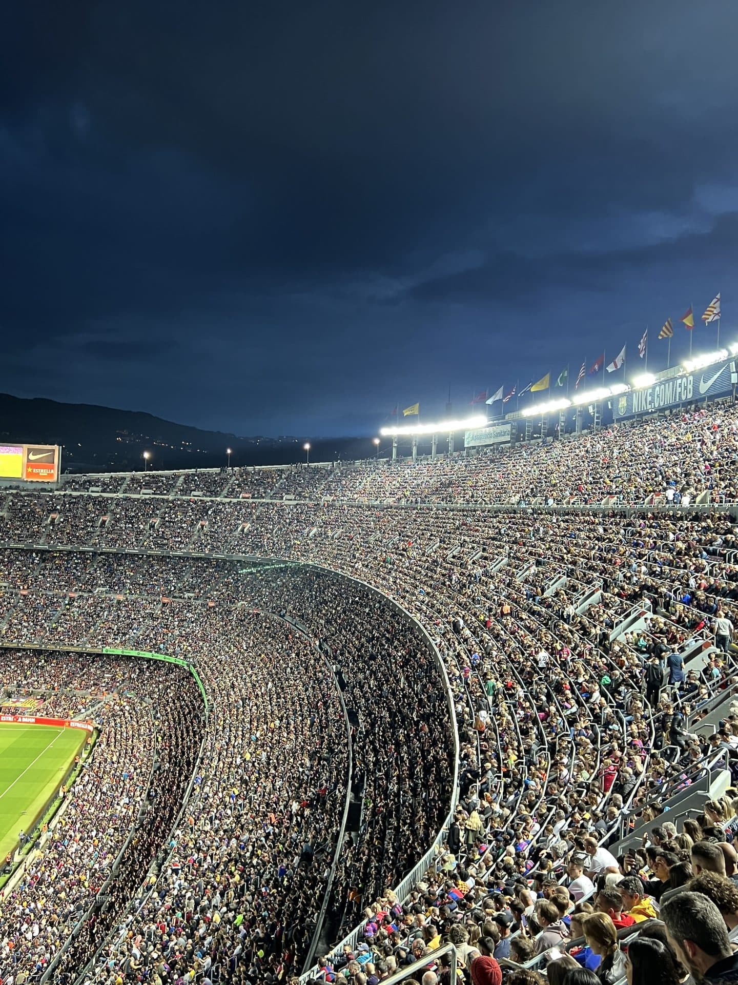 Fotbalový stadion